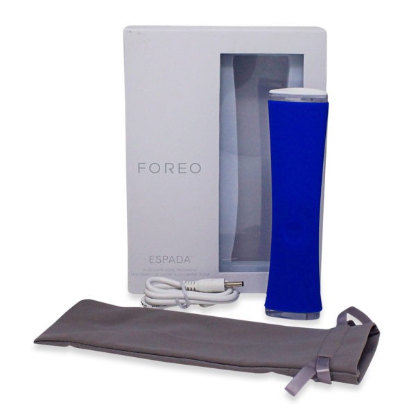 FOREO ESPADA Blue Light Acne Treatment Cobalt Blue