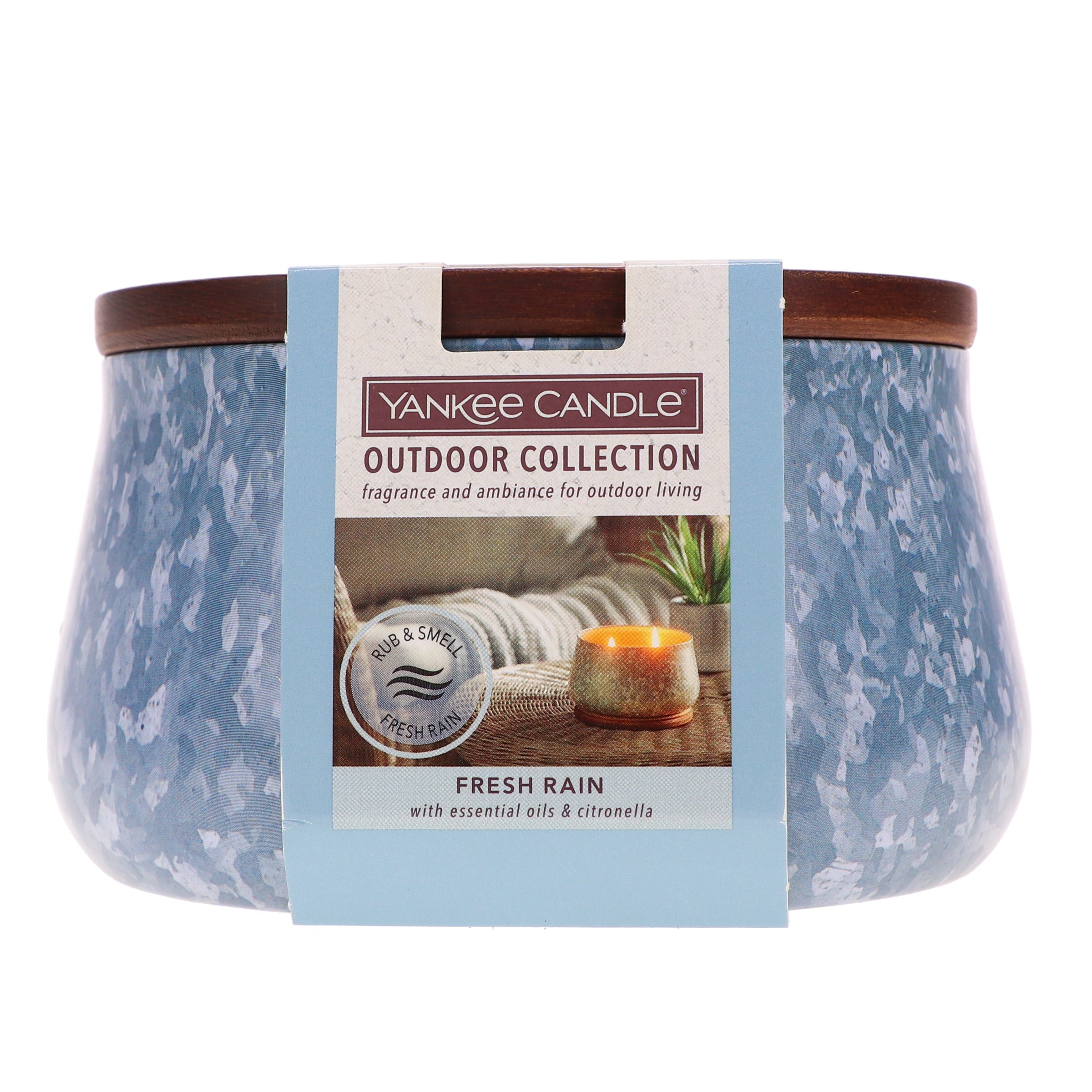 Yankee Candle Large Outdoor Candle Fresh Rain 20 oz