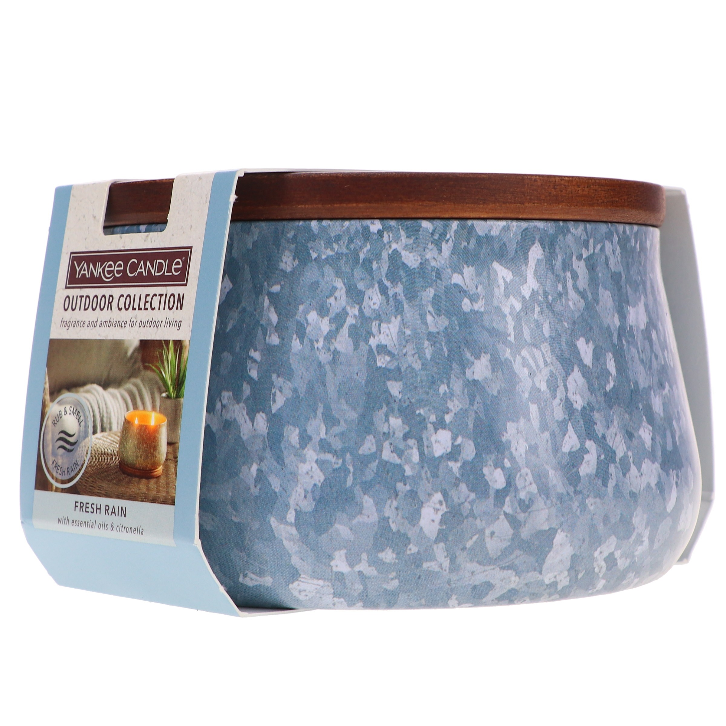 Yankee Candle Large Outdoor Candle Fresh Rain 20 oz
