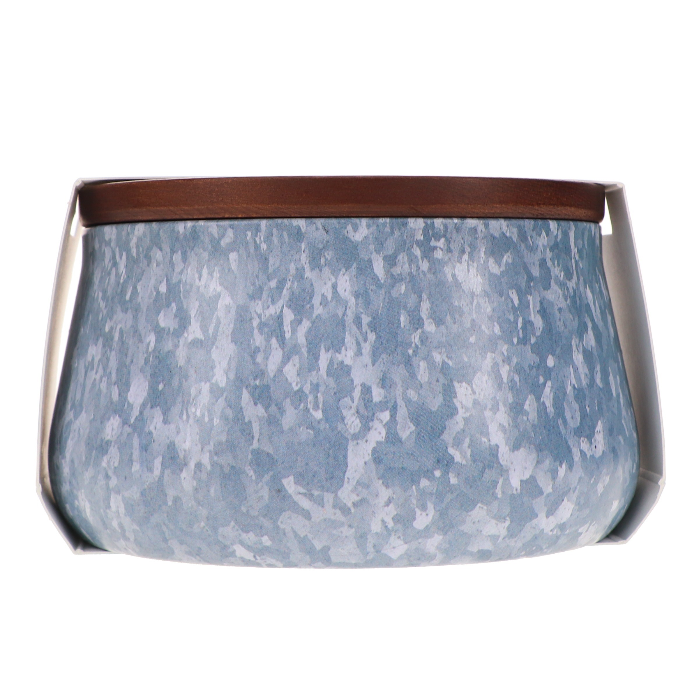 Yankee Candle Large Outdoor Candle Fresh Rain 20 oz