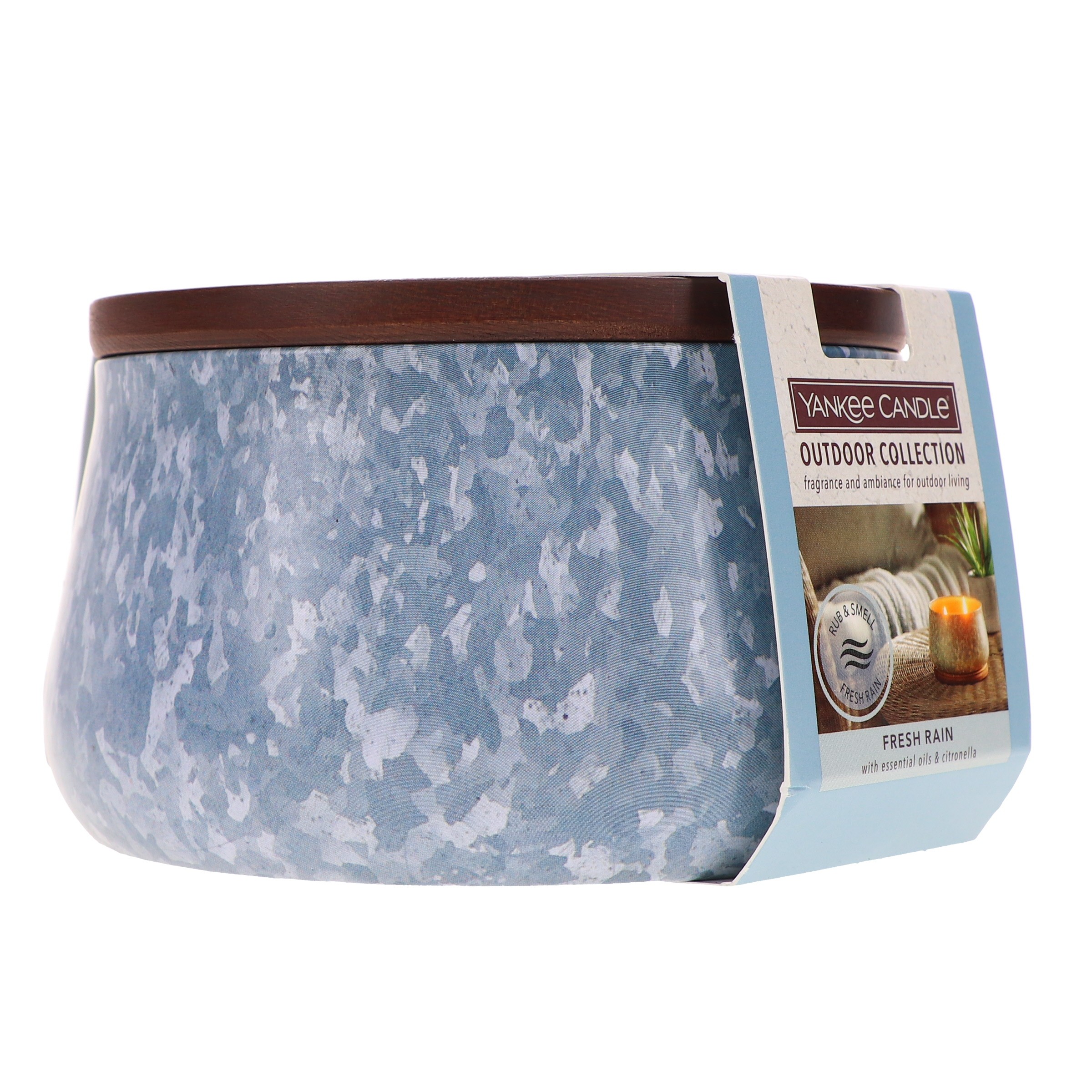 Yankee Candle Large Outdoor Candle Fresh Rain 20 oz